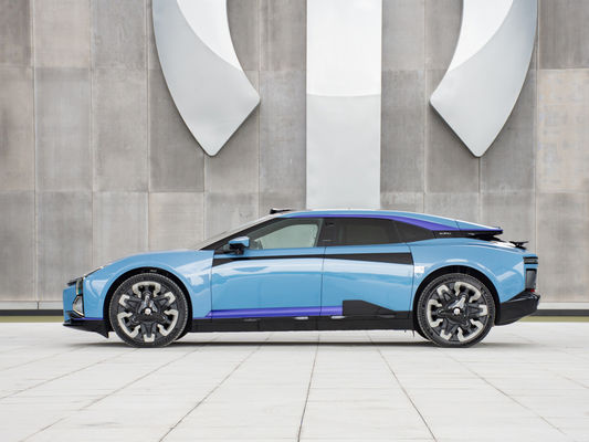 2024 Hiphi Z High End Luxury Pure Electric Sport Sedan Автомобиль с двумя двигателями 4WD