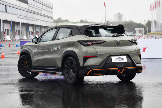 2024 Чанган UNI-T компактный бензиновый автомобиль SUV Продажа подержанных автомобилей 1.5T спортивная версия UNI-T Car