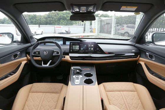 Чанган UNI K Гибридный автомобиль AWD Средний размер внедорожник Идеальное сочетание стиля и мощности