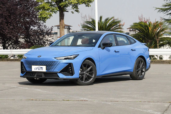 2024 Чанган UNI-V Plug-In гибридный бензиновый электромобиль Максимальная скорость 205 км/ч