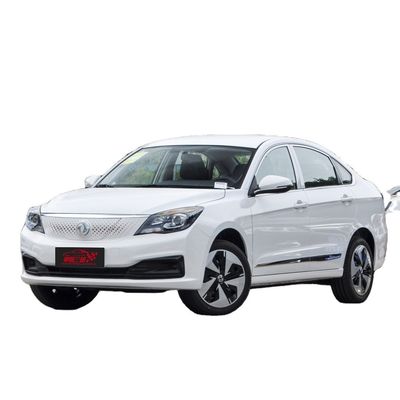 2024 Dongfeng Fengshen E70 Доступный электромобиль с 0,5 часами зарядки и 5 местами