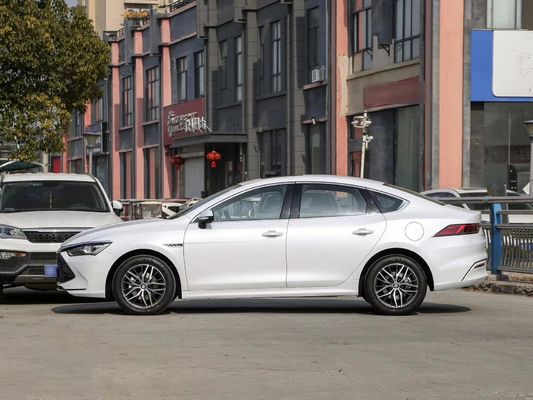 BYD QIN Plus Dm-I Made In EV Car 5-местный хэтчбек с энергией 55/120 км Гибридный автомобиль