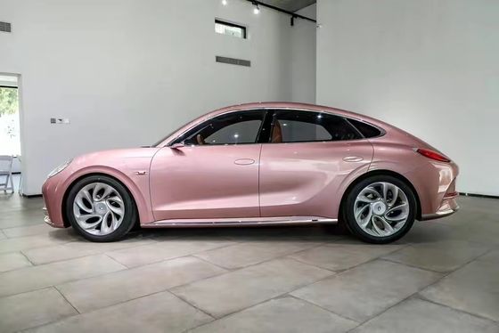 ORA Lightning Cat 4 колеса Красивый маленький автомобиль с батареей Электрическое транспортное средство энергии