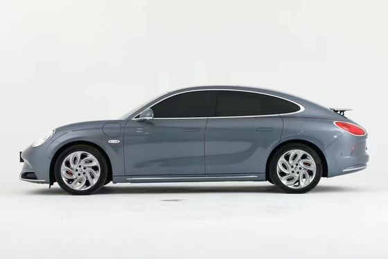 ORA Lightning Cat EV Красивые малые автомобили 4-дверный седан 5-местный Длина 4871 Ширина 1862