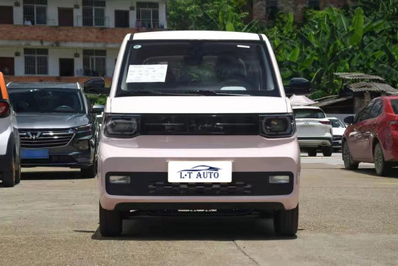 Произведенный Wuling Mini Ev Car 120 км Тернарийный литий Wuling Электромобиль для рынков страны