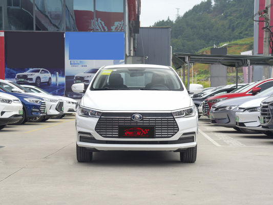 BYD Qin EV Левоугольный Седан на 100% Электрическое топливо Быстрое время зарядки 1.3h Сделано