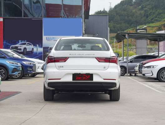 BYD Qin EV Левоугольный Седан на 100% Электрическое топливо Быстрое время зарядки 1.3h Сделано