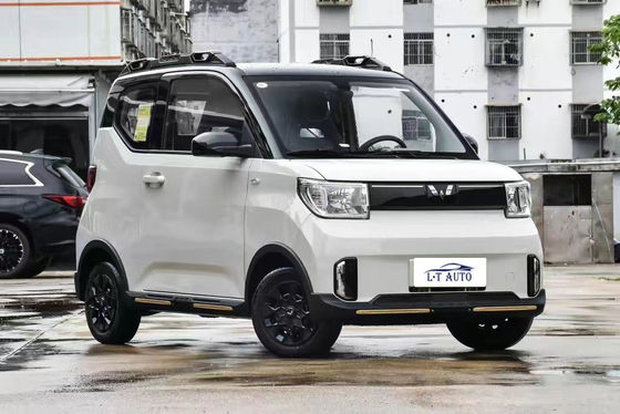 100% электрический мини-электромобиль Wuling с максимальной скоростью 100 км/ч и колесной базой 2010 мм