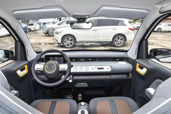 100% электрический мини-электромобиль Wuling с максимальной скоростью 100 км/ч и колесной базой 2010 мм