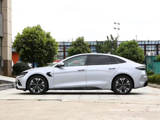 BYD SEAL - идеальное сочетание стиля и производительности в 650-километровой версии 4WD