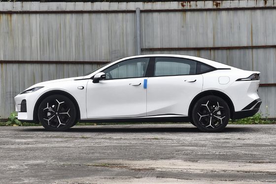 2024 Чанган Дипал SL03 Гибридный автомобиль с расширенным диапазоном Максимальная скорость 170 км/ч 5-местный хэтчбек