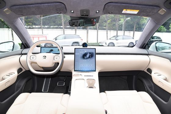 Дальность действия 675 км NIO ET7/ET5 EV Автомобильные высокоскоростные энергетические транспортные средства с тернарной литийной батареей