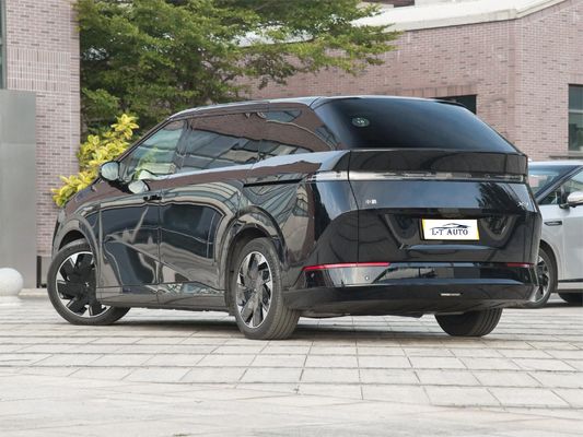 Большой семейный MPV Xpeng X9 Electric 702KM NEDC Ultra Long Range 7-местный энергетический автомобиль