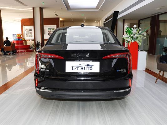 Удобный и стильный Hongqi E-Qm5 Средний размер чисто электрический автомобиль с колесной базой 2990 мм