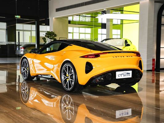 Спортивный автомобиль Lotus Emira раскрывает полный потенциал литиевой электроэнергии