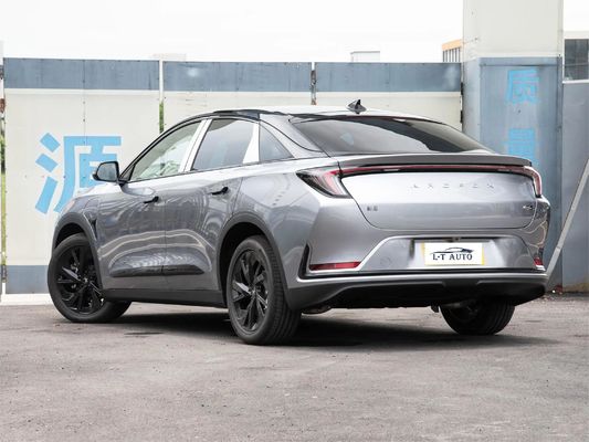 5-дверный 5-местный внедорожник Polar Fox Alpha T ARCFOX S с 700-километровым радиусом действия