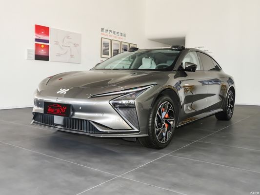 Zhiji IM LS7 Гибридный внедорожник 70 кВтч Батарейная емкость 6.5s Ускорение для электромобиля