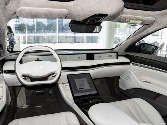 Zhiji IM LS7 Гибридный внедорожник 70 кВтч Батарейная емкость 6.5s Ускорение для электромобиля