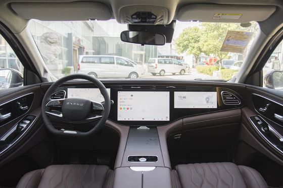 2023 2024 Exeed VX SUV высокой конфигурации с трехэкранным дисплеем и автоматической коробкой передач
