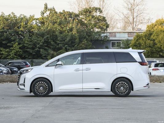 DENZA D9 Luxury MPV Революционный энергетический автомобиль с 4WD с емкостью батареи 103.36 кВтч