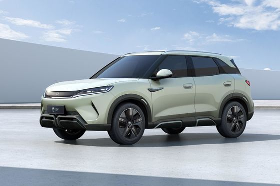 Длинная дальность 401KM Литий-железофосфатная батарея BYD YUAN UP 2WD Малый внедорожник для вашего