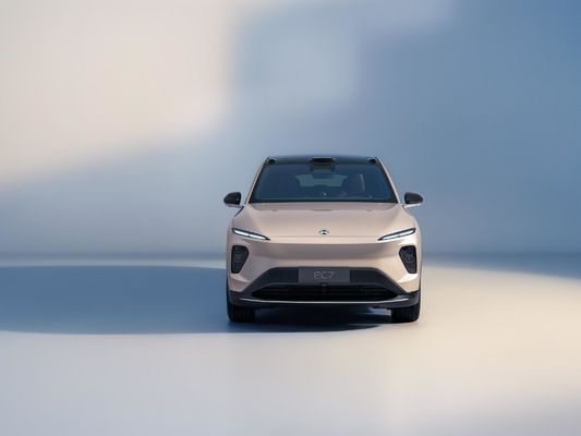 NIO EC7 Long Range EV SUV с колесной базой 2960 мм и 5-дверной 5-местной конструкцией кузова