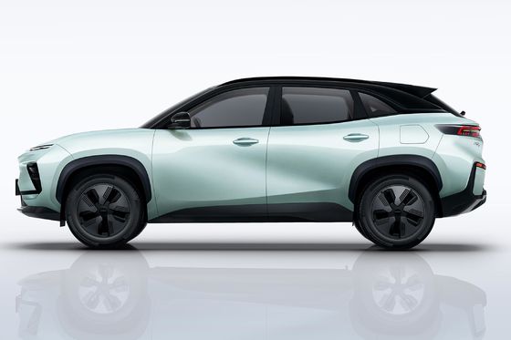 Ознакомьтесь с будущим вождения с 2024 Chery EQ7 5-местным внедорожником и литийным аккумулятором