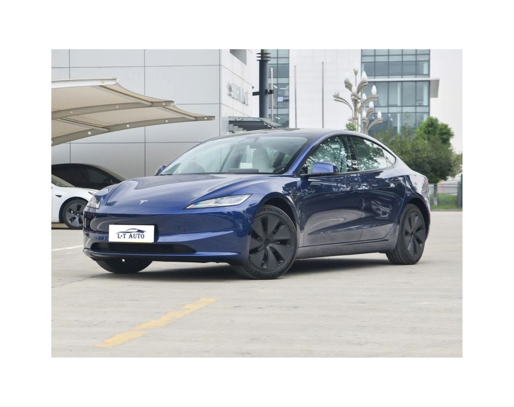 Модель 2024 Tesla с полным приводом электрический спортивный автомобиль с дальностью 713 км.