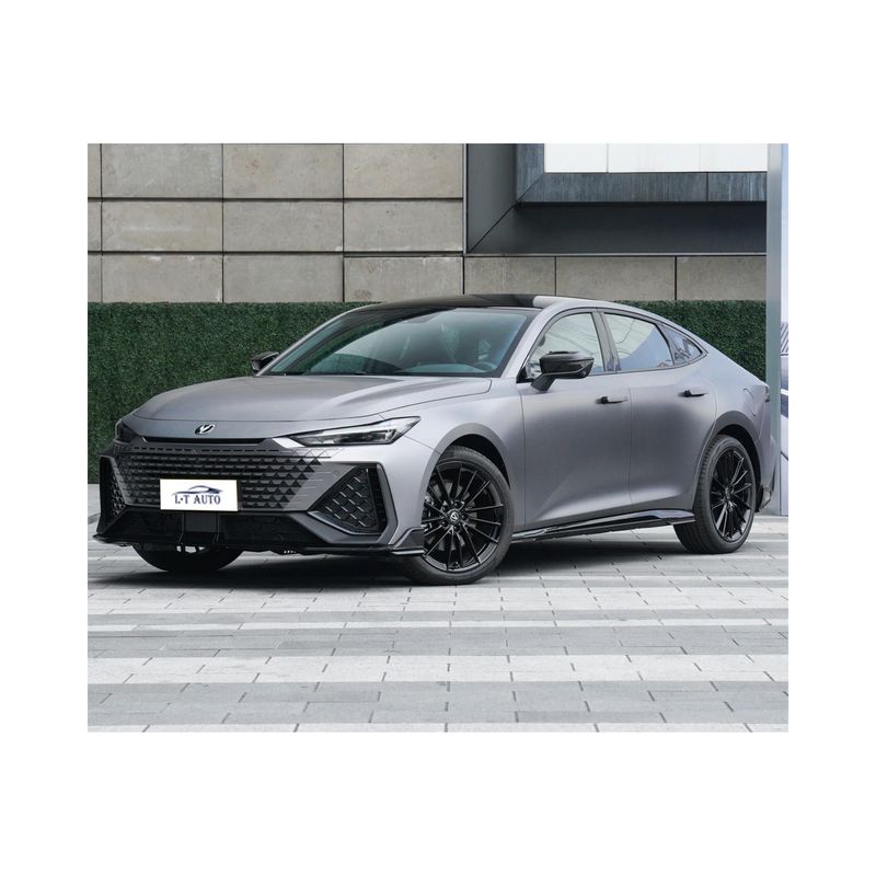 2024 Чанган UNI-V Plug-In гибридный бензиновый электромобиль Максимальная скорость 205 км/ч
