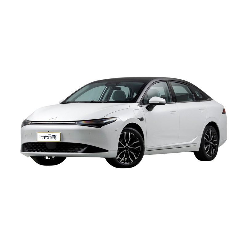 Xpeng P5 EV Vehicles напрямую продают китайские электромобили в различных цветах