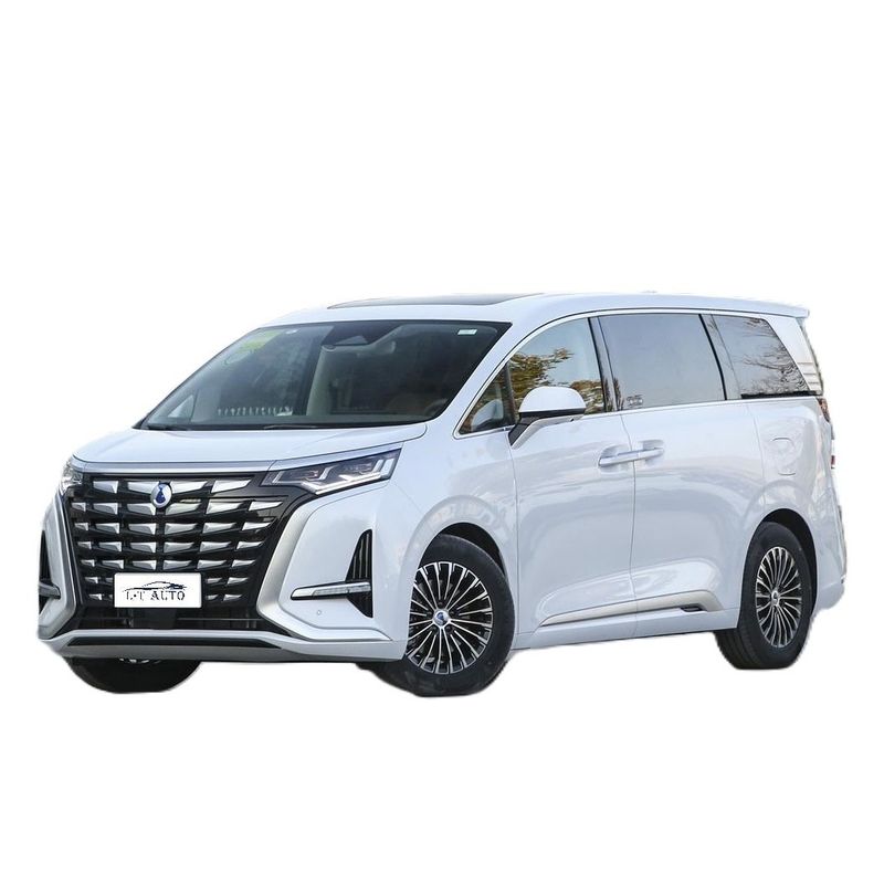 DENZA D9 4x4 MPV 7 мест 103.36kWh емкость батареи Двойной двигатель средний-большой размер