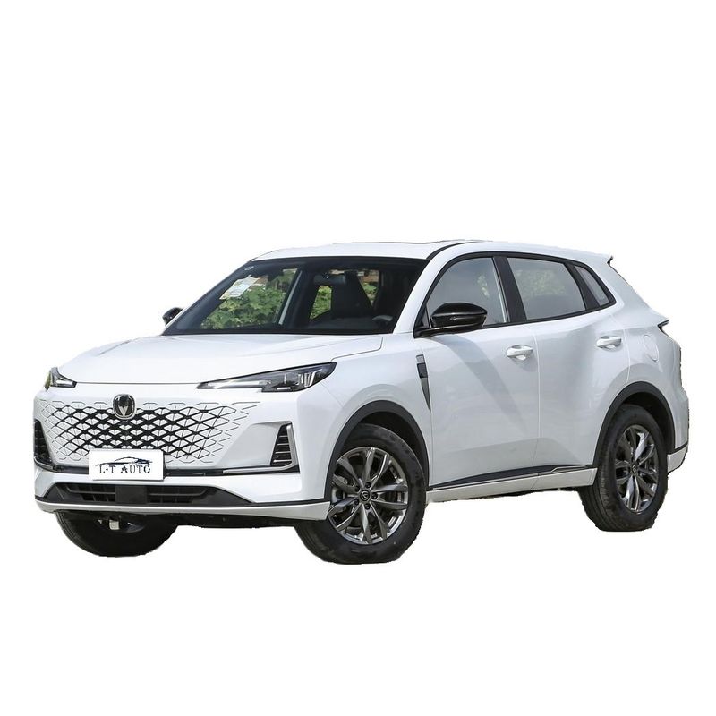 R18 Размер шины 2024 Changan CS55 Plus Высокоскоростной электромобиль для энергетических транспортных средств